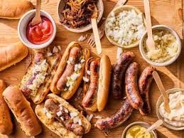 Rekomendasi Kuliner Jerman Bratwurst Autentik di Berlin